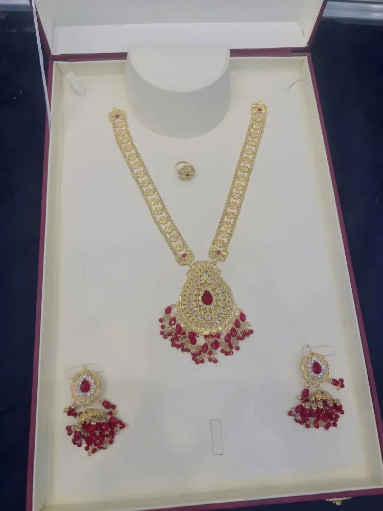 Beautiful gold polish mala set with real goldlook