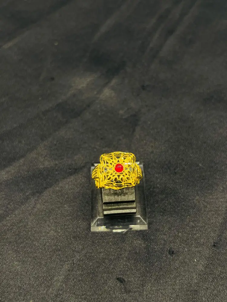24K Gold Polish adjustable Ring in Maroon Stone