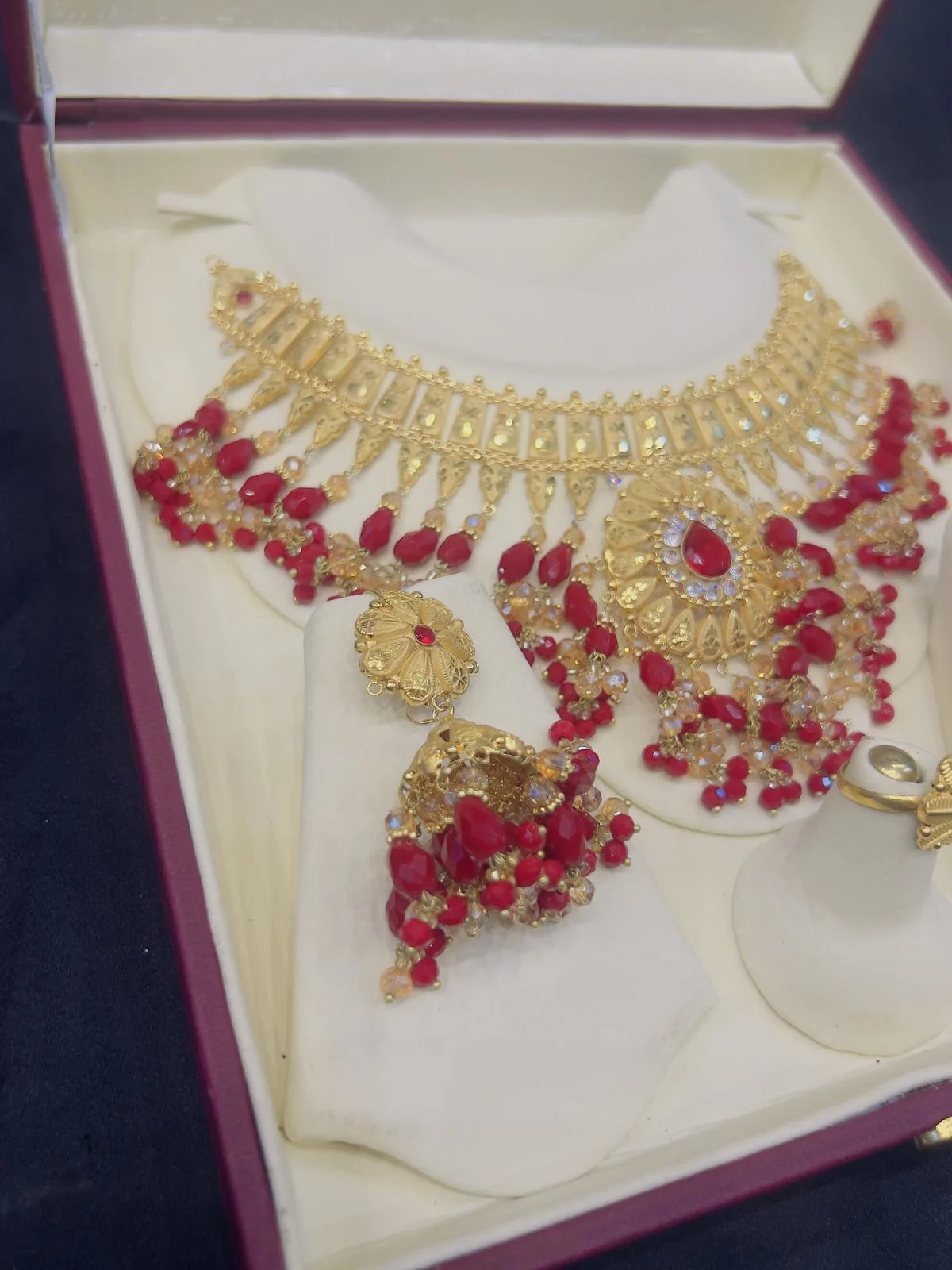 Beautifull Goldpolish necklace set