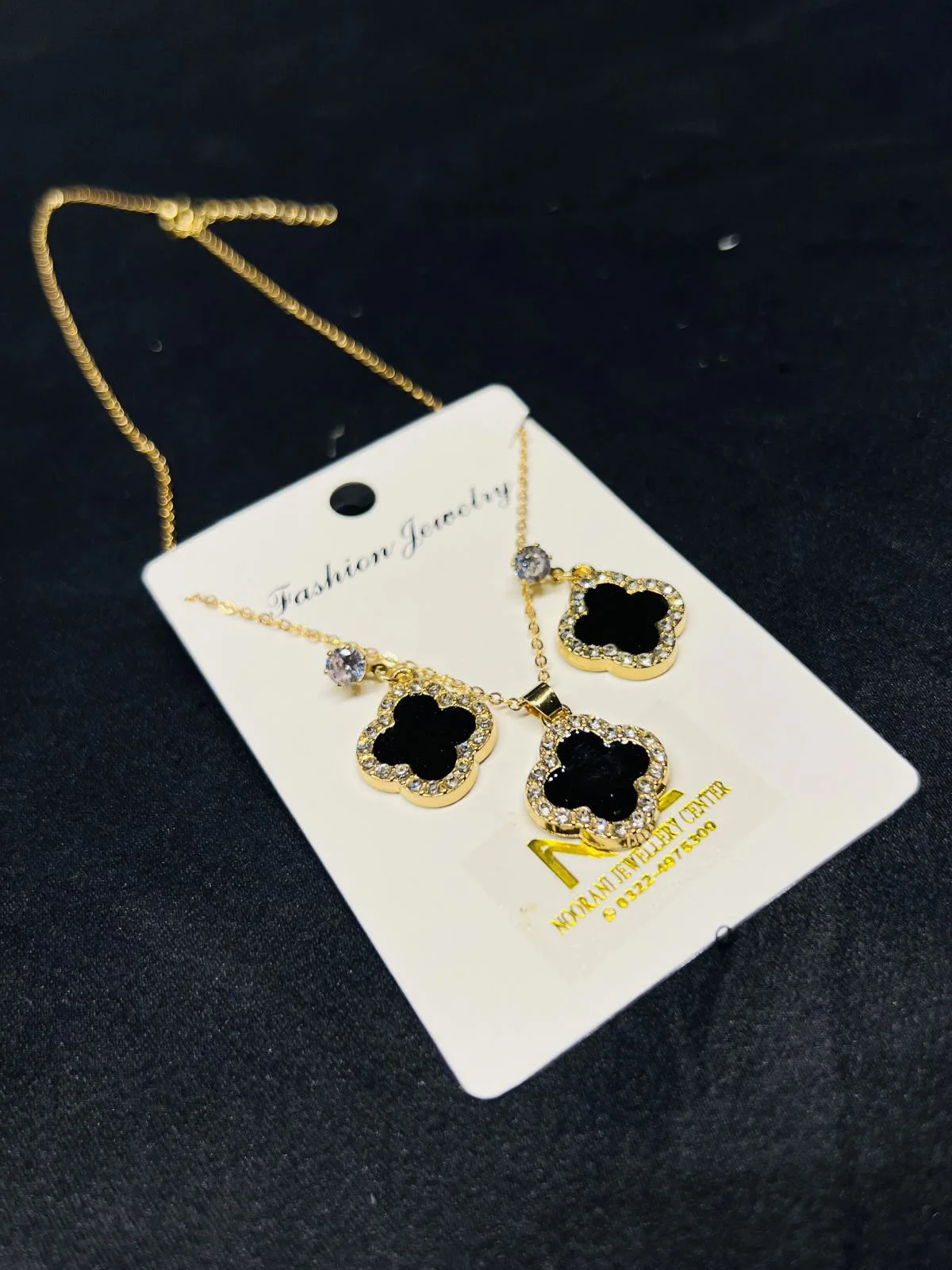 stainless steel clover pendant set