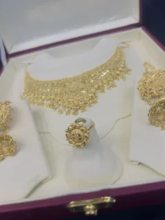 Beautiful gold polish necklace set with real goldlook view 3