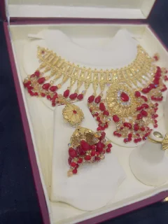 Beautifull Goldpolish necklace set view 3
