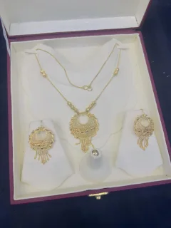 Beautiful gold polish locket set with real goldlook view 1