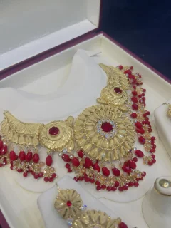 Beautiful gold polish necklace set with real goldlook view 2