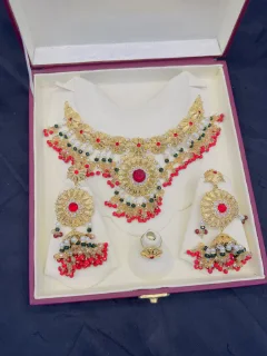 Beautiful gold polish flower necklace set with real goldlook view 1