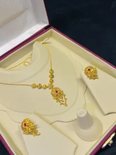 Beautiful  Gold Polish Locket Set  with real gold look view 2