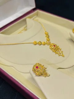 Beautiful  Gold Polish Locket Set  with real gold look view 3